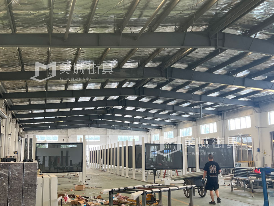 江蘇美城街具為新疆定制公交站臺第三批批發(fā)貨案例 江蘇美城街具為新疆定制公交站臺第三批批發(fā)貨案例